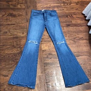 O2 denim Flares! With holes in knee! 👖❤️